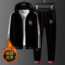 Picture of Gucci Sweater Suits _SKUGucciM-4XL25c26040013